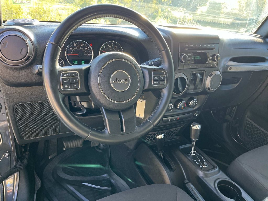 Used 2017 Jeep Wrangler Sport w/ Quick Order Package 24S AWD/4WD image 10