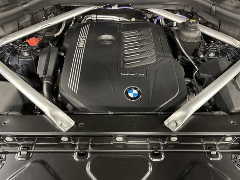 Used 2022 BMW X6 xDrive40i w/ Executive Package image 17