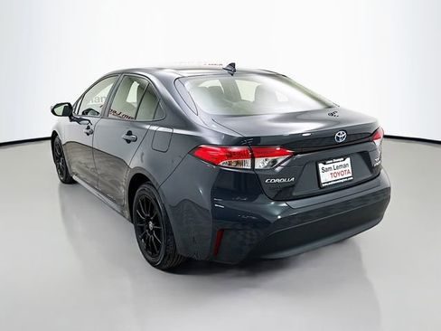 Used 2023 Toyota Corolla LE image 5