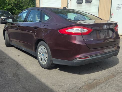 Used 2013 Ford Fusion S FWD image 3