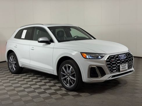 Certified 2024 Audi SQ5 Premium Plus AWD/4WD image 7