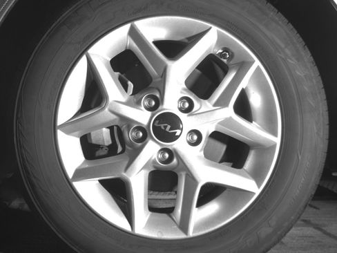 Used 2025 Kia Soul LX w/ LX Technology Package image 12