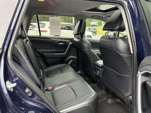 Used 2021 Toyota RAV4 XLE Premium AWD/4WD image 13