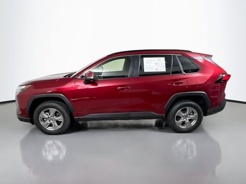 Used 2025 Toyota RAV4 XLE FWD image 9