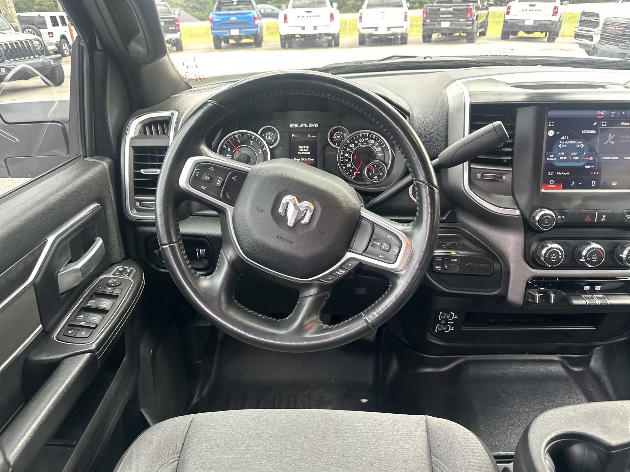 Used 2024 RAM 2500 Big Horn AWD/4WD image 16