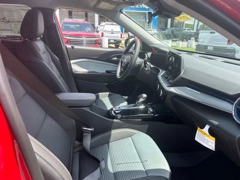 New 2026 Chevrolet Trax LT FWD image 29