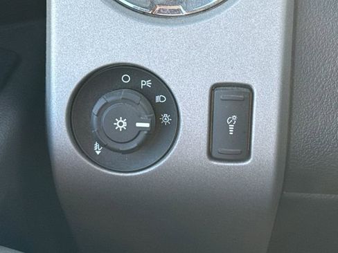 Used 2015 Ford F350 Lariat w/ Lariat Interior Package image 33