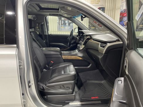 Used 2020 GMC Yukon XL Denali w/ Open Road Package AWD/4WD image 20
