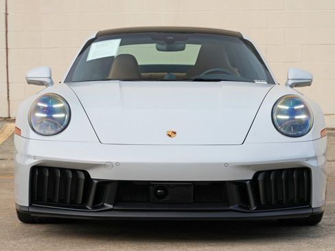 Used 2025 Porsche 911 Carrera GTS RWD image 7