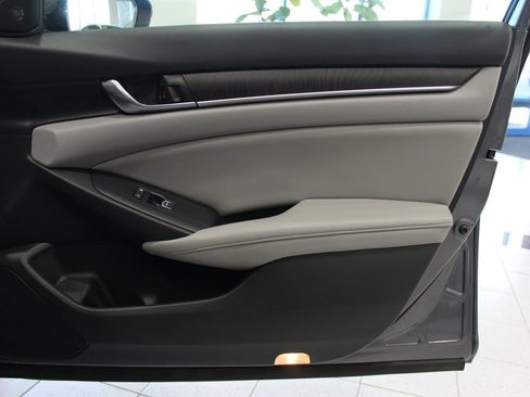 Certified 2019 Honda Accord EX-L image 24