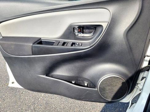 Used 2015 Toyota Yaris LE image 16