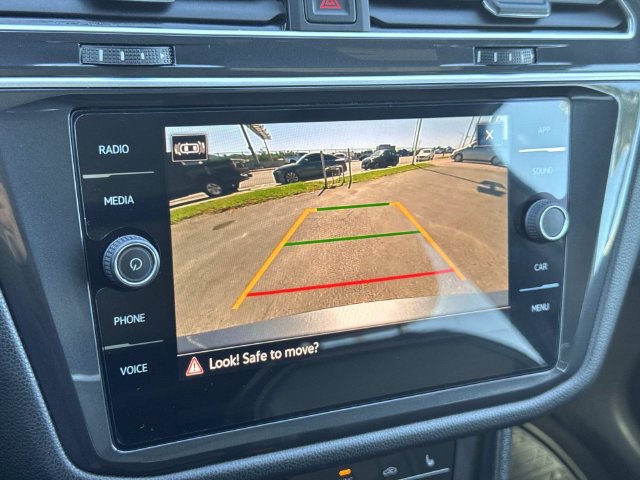 Certified 2024 Volkswagen Tiguan SE R-Line FWD image 19