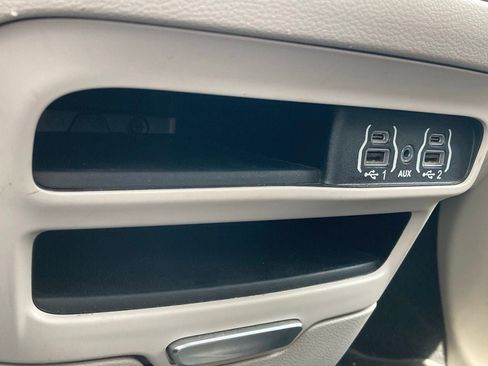 Used 2023 Chrysler Voyager LX FWD image 26