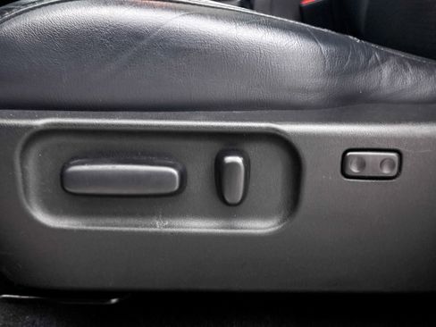 Used 2020 Toyota Tacoma TRD Off-Road w/ TRD Premium Off Road Package AWD/4WD image 29