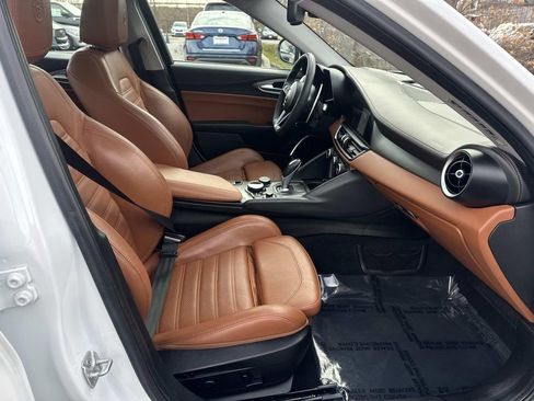 Used 2018 Alfa Romeo Giulia Ti Sport w/ Quick Order Package 22S Sport image 36