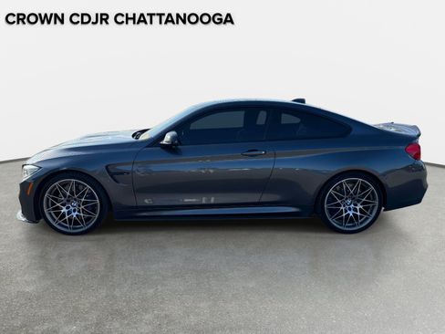Used 2017 BMW M4 Coupe RWD image 2