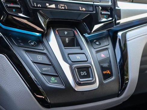 Used 2024 Honda Odyssey Touring image 25