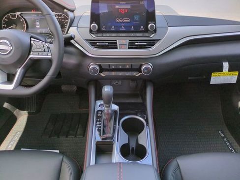New 2025 Nissan Altima 2.5 SR image 16