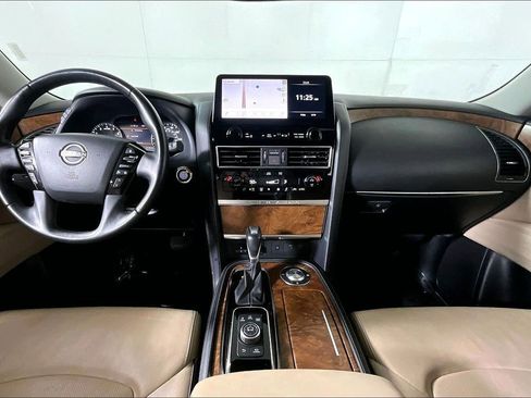 Used 2023 Nissan Armada SL w/ Captain's Chairs Package image 15