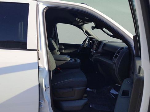 New 2026 RAM 3500 Tradesman AWD/4WD image 30