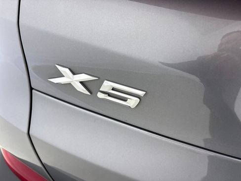Used 2024 BMW X5 xDrive40i w/ Premium Package AWD/4WD image 12