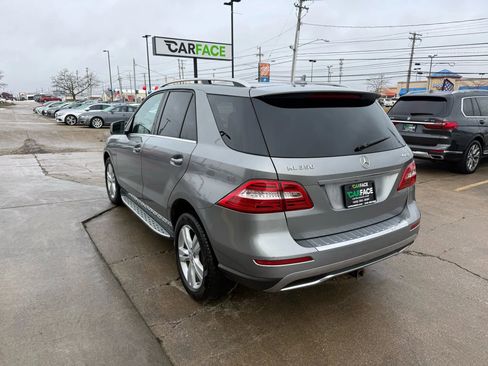 Used 2015 Mercedes-Benz ML 350 ML 350 4MATIC Sport Utility 4D image 8