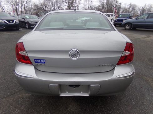 Used 2008 Buick LaCrosse CX image 6