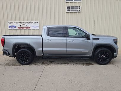 Used 2023 GMC Sierra 1500 Elevation w/ LPO, Elevation Black Package