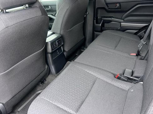 New 2026 Toyota 4Runner SR5 AWD/4WD image 11