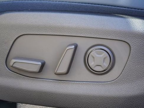 New 2026 Kia Carnival SX FWD image 24