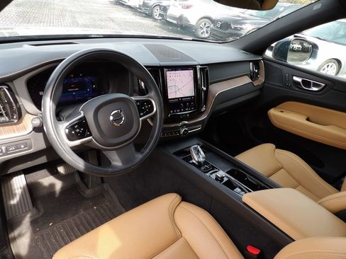 Used 2022 Volvo XC60 T8 Inscription w/ Advanced Package image 16