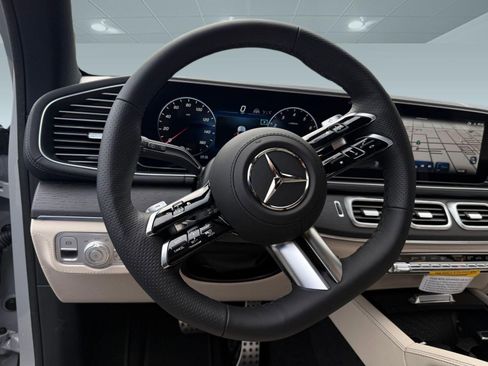 New 2026 Mercedes-Benz GLS 580 4MATIC image 14