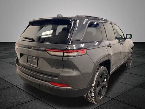 New 2026 Jeep Grand Cherokee Limited w/ Limited Altitude Package AWD/4WD image 7