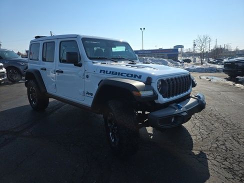 Used 2025 Jeep Wrangler Unlimited Rubicon 4xe w/ Safety Group image 9