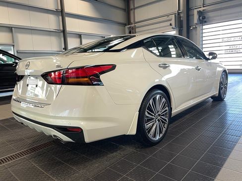 Used 2023 Nissan Altima 2.5 SL FWD image 21