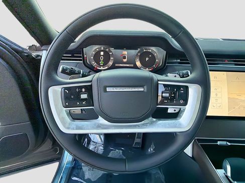 New 2026 Land Rover Range Rover Long Wheelbase SE AWD/4WD image 39