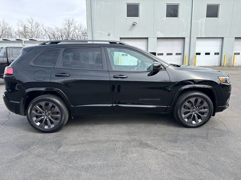 Used 2019 Jeep Cherokee High Altitude image 2