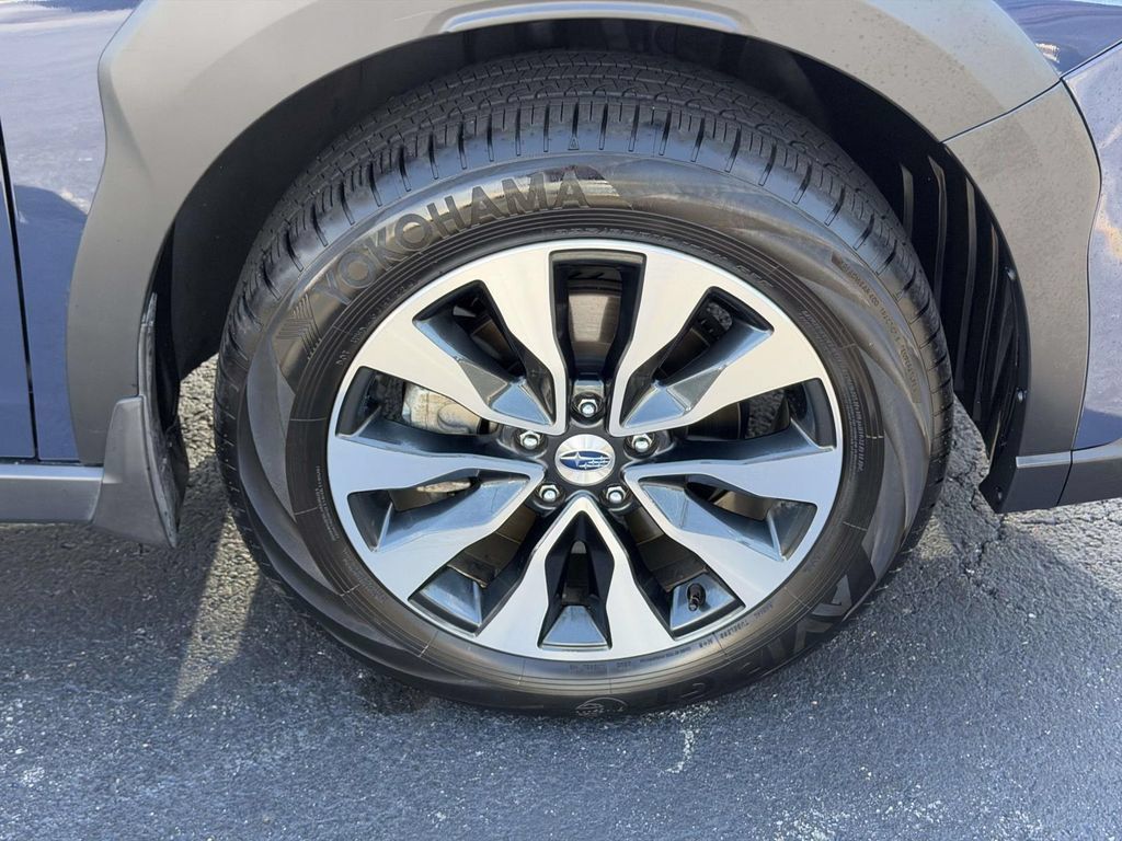 Certified 2025 Subaru Outback Touring XT AWD/4WD image 9