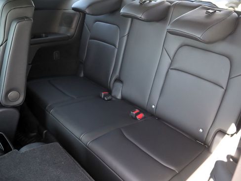 New 2026 Nissan Pathfinder Platinum image 10