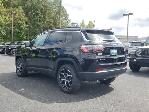 New 2026 Jeep Compass Limited image 4