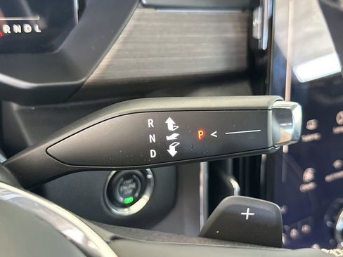 Certified 2025 GMC Acadia Denali w/ Super Cruise Package image 27