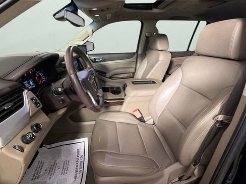 Used 2020 GMC Yukon XL SLT w/ Open Road Package AWD/4WD image 17
