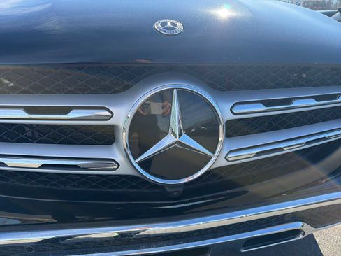 Used 2022 Mercedes-Benz GLC 300 4MATIC image 5