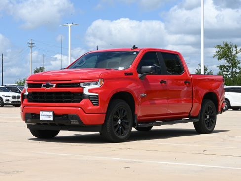 Used 2023 Chevrolet Silverado 1500 RST AWD/4WD image 5