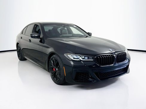 Used 2022 BMW M550i xDrive w/ Executive Package AWD/4WD image 3