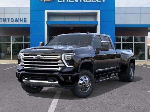 New 2026 Chevrolet Silverado 3500 High Country w/ High Country Premium Package AWD/4WD image 6