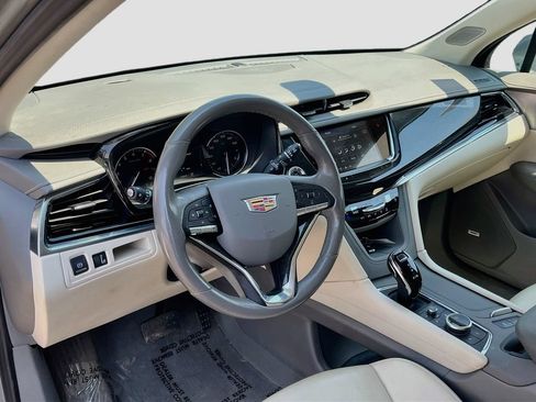 Used 2023 Cadillac XT6 Premium Luxury AWD/4WD image 9