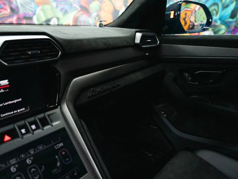 Used 2024 Lamborghini Urus Performante image 20