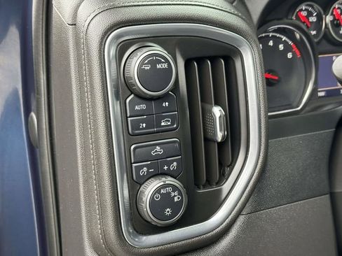 Used 2022 Chevrolet Silverado 1500 LT AWD/4WD image 14