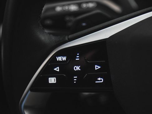 Used 2023 Audi Q4 e-tron Premium Plus w/ Premium Plus image 27